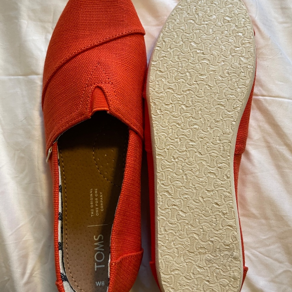 TOMS - Picture 2 of 2
